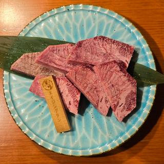 極上エイジングタン(飛騨牛一頭家 馬喰一代 岐阜神田 （ヒダギュウイットウヤ　バクロイチダイ　ギフカンダ）)