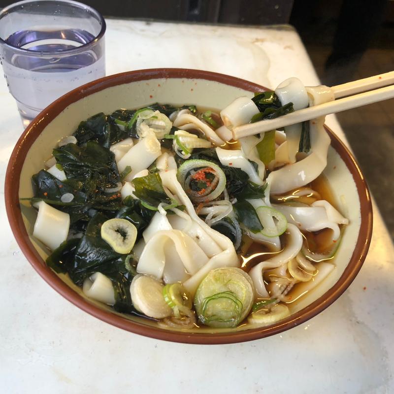 わかめきしめん(きそば 鈴一（すずいち）)