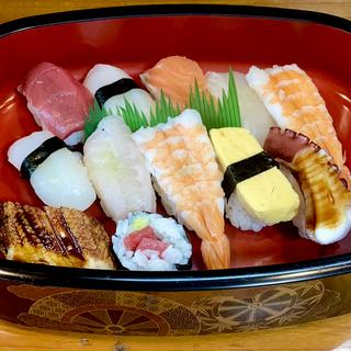 にぎり 一合半(花むすび 魚周 （ハナムスビウオシュウ）)