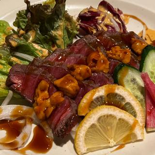 ［岡山県産］黒毛和牛のステーキうにのせ(しまうま )