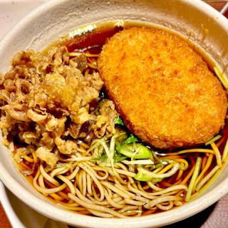 コロッケそば(江戸切り 助六そば ぬる燗佐藤)