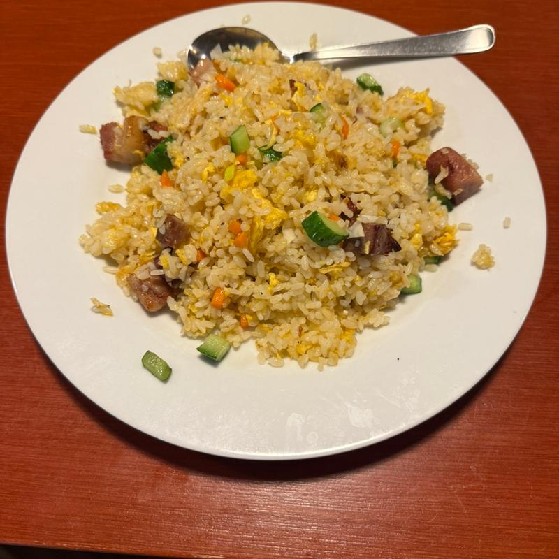 チャーシュー炒飯と半ラーメン(香福味坊)