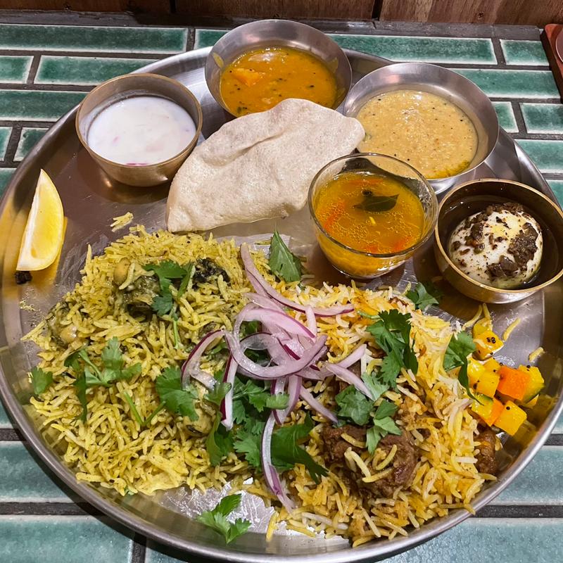 ビリヤニ2種盛り(ニタカリバンチャ)