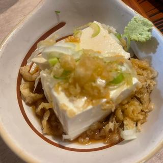 お通し　豆腐(武州うどんあかね&みどりダイニング)