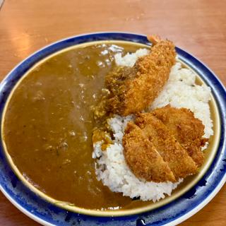 エビフライカレーに一口カツ(四季)