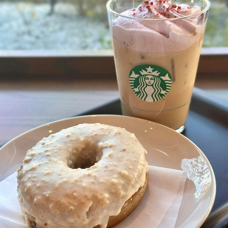 ホワイトチョコマカダミアドーナツ(スターバックス・コーヒー 杏林大学病院店 （STARBUCKS COFFEE）)