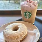 ホワイトチョコマカダミアドーナツ(スターバックス・コーヒー 杏林大学病院店 （STARBUCKS COFFEE）)