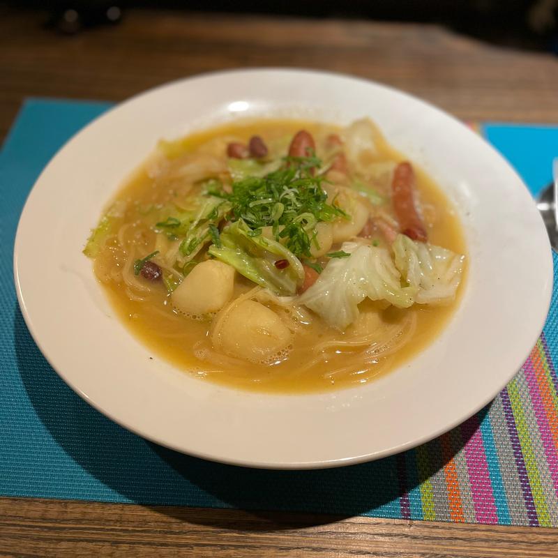 ソーセージとキャベツ、ジャガイモのパスタ和風(La Manie Beans)