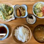 天ぷら定食(山源木工 )