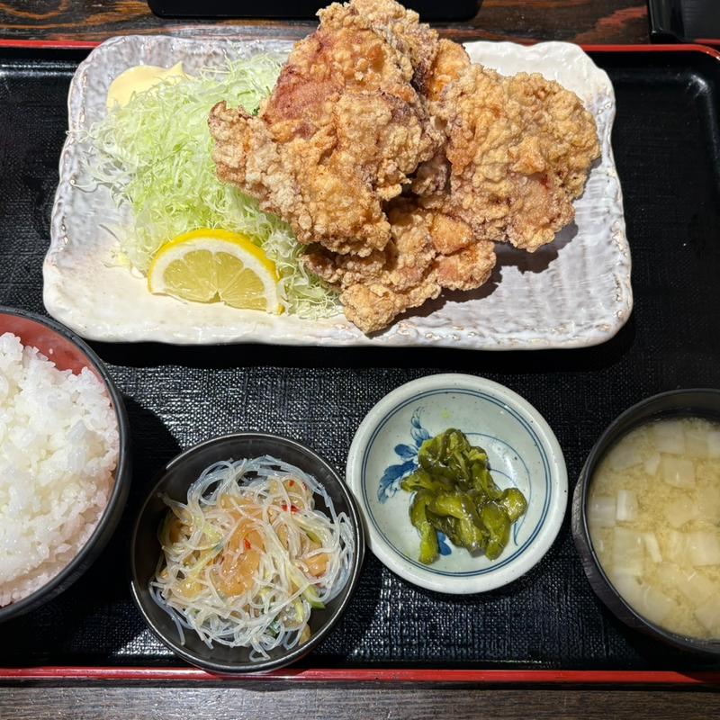 鶏の唐揚げ定食(とり八 )
