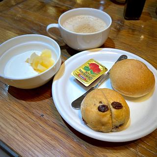 朝食バイキング