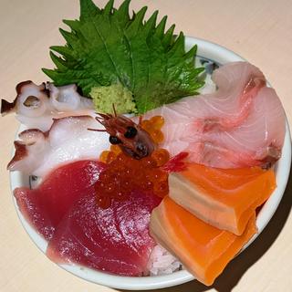 海鮮丼(魚魚炉 有楽町店)