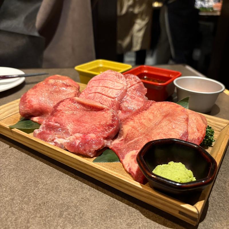 厚切りタン(焼肉一心たん助 上野本店)