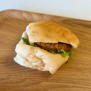 牛肉さくさくコロッケパン