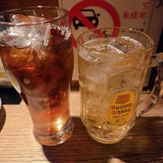 烏龍茶  ハイボール(鶏卸直営 朝びき専門 八金 高槻店)