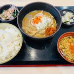 大もつ煮定食 大