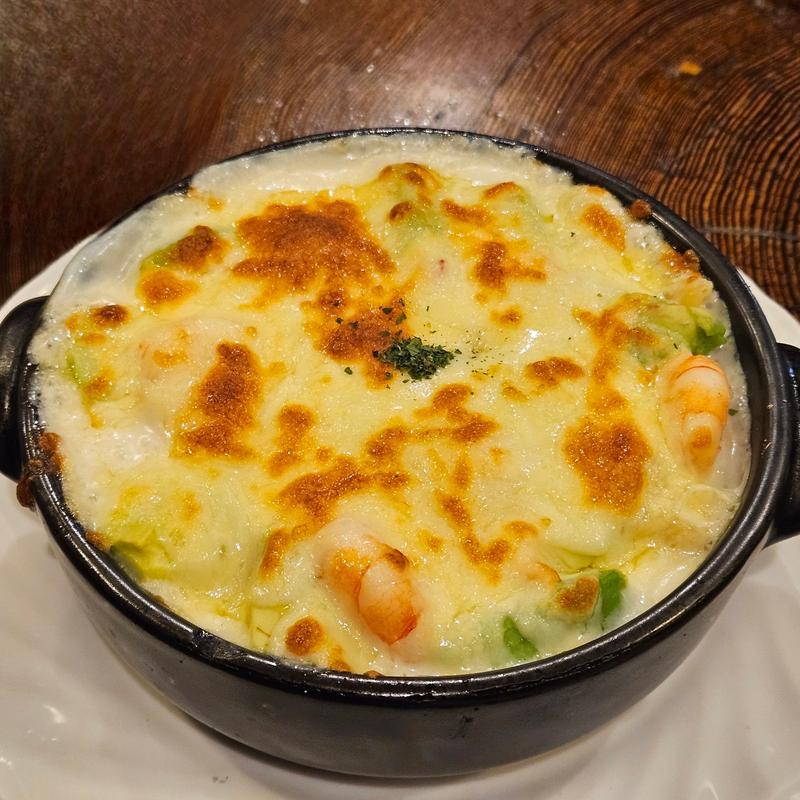 海老とアボカドのペンネグラタン(ラ・タベルナ )