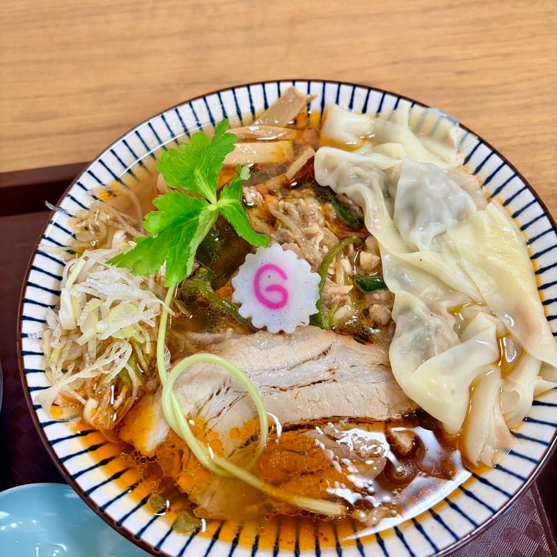 限定　青椒肉絲ラーメン＋ワンタン(らーめん理庵)