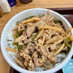 限定　青椒肉絲丼(らーめん理庵)