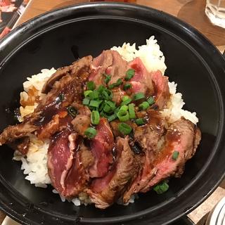 ステーキ丼(北海道キッチンYOSHIMI イオンモール幕張新都心店)