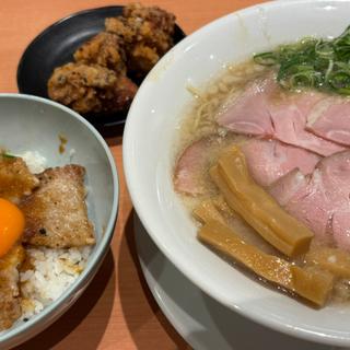 特製背脂醤油ラーメン