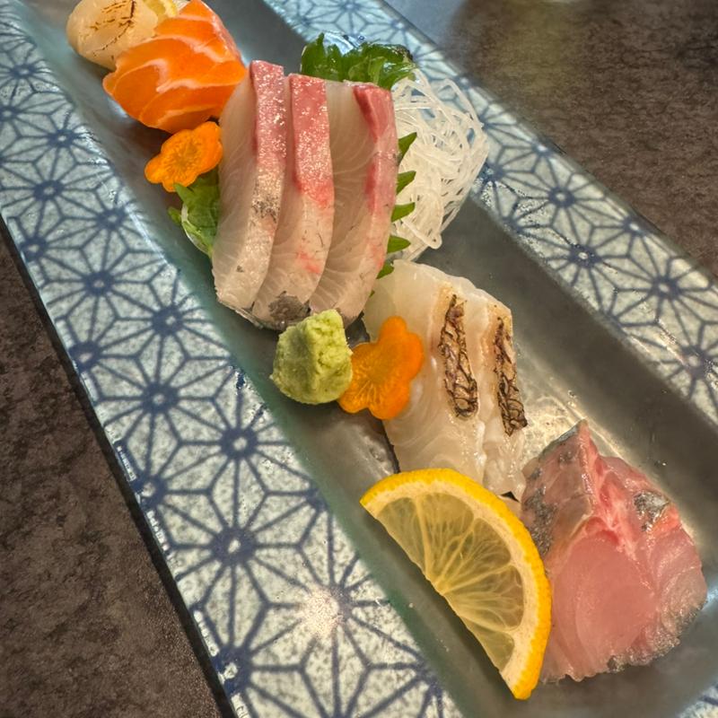 刺身盛り合わせ(はんなり笑食 さくら梅)