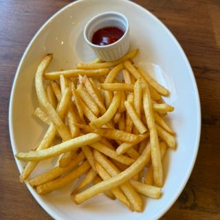 フレンチフライ　ケチャップ(オリーブの丘 保塚店)