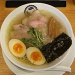 味玉塩らーめん