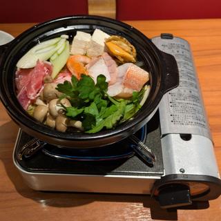 寄せ鍋(串焼き・郷土料理 魚や吟翠 （クシヤキキョウドリョウリ サカナヤ ギンスイ）)