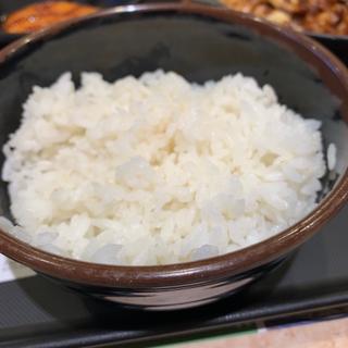 にんにく醤油の揚げる鶏テキ定食 豚汁