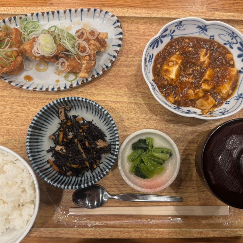 日替わりランチ　麻婆豆腐& 鶏の黄金唐揚ごまポン酢(和食れすとらん天狗 馬事公苑店)