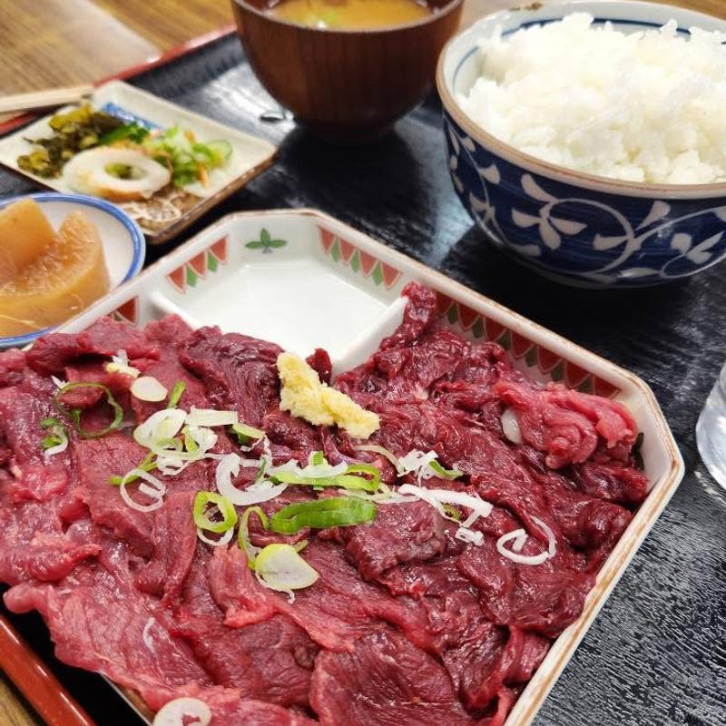 馬刺定食(たちばなやドライブイン)