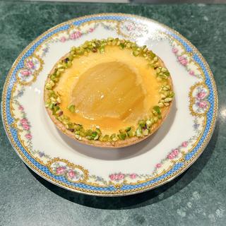 洋梨のタルト(カフェ・オフィシーヌ・ユニヴェルセル・ビュリー神戸 CAFÉ OFFICINE UNIVERSELLE BULY KOBE)