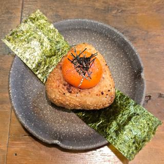 焼きおにぎり 卵黄(鶏や 一十)