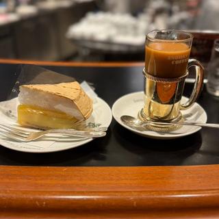 レモンパイ ミルクティー(イノダコーヒ 三条支店 )