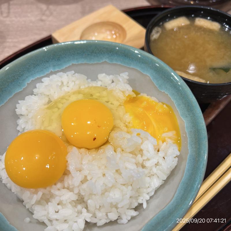朝食セット(赤坂うまや うちのたまご直売所 羽田空港店)