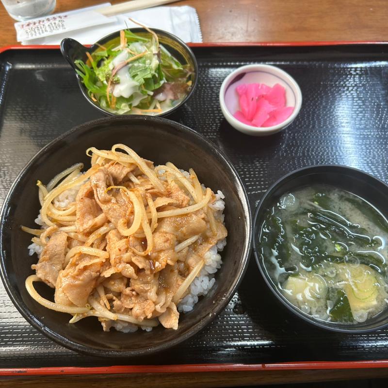 ピリ辛焼肉丼(割烹かたやま )