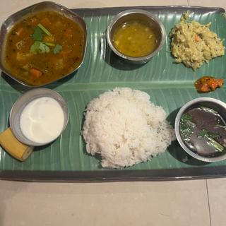 ノンベジタリアン ミールス(亜州食堂チョウク)