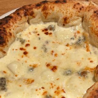 4種のチーズ(terzo)