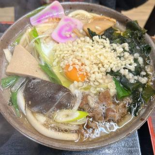 鍋焼きうどん(おさむ)