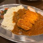 イベリコ豚ロースカツカレーライス(シチュー＆カリー横濱KAN(横浜カン) 日本大通り本店)