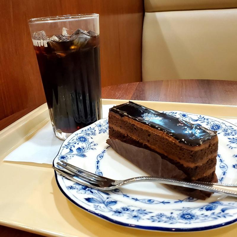 ナッツ香るダブルチョコレートケーキ(ドトールコーヒーショップ 祖師ヶ谷大蔵駅店)