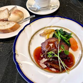 平日ランチ 照り焼きハンバーグステーキ(レストラン・オークラ)