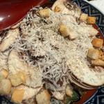 ブラウンマッシュルームのチーズがけ