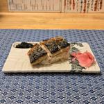 名物 焼き鯖寿司ハーフ(麺屋 鯖の上にも三年)