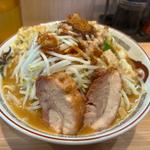 小 味噌山(ラーメン豚山 青葉台店)