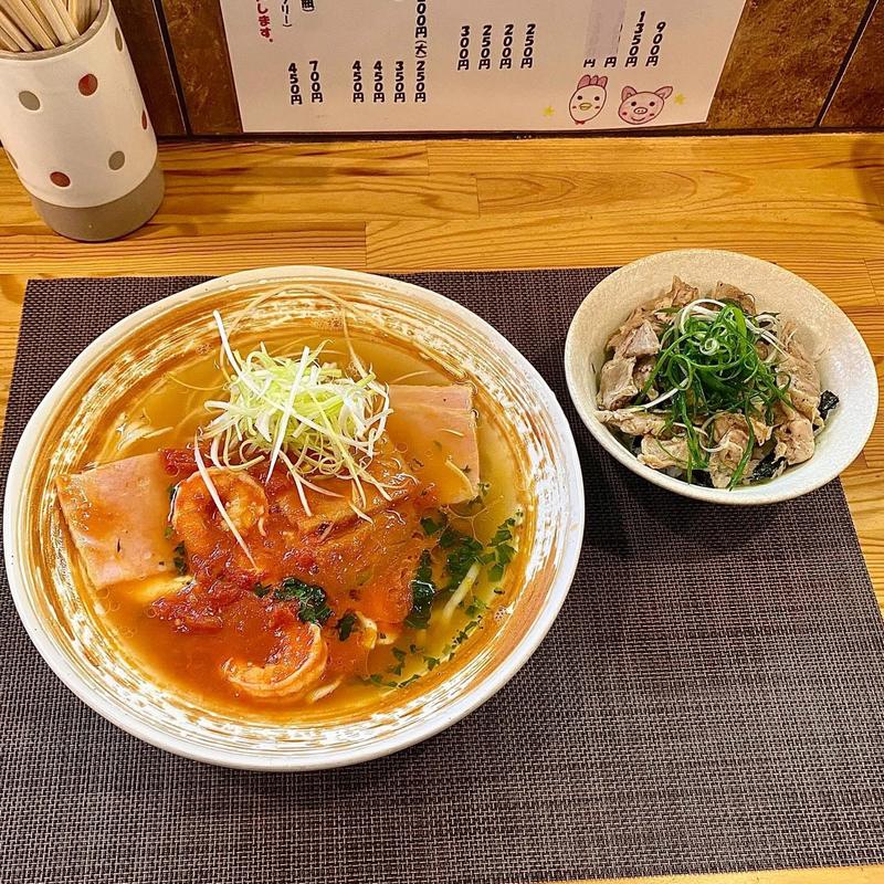 天使の海老とかぼちゃとトマトの塩味 鶏ハラミ丼(らーめん 彩哲 ～isato～)