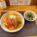 天使の海老とかぼちゃとトマトの塩味 鶏ハラミ丼(らーめん 彩哲 ～isato～)