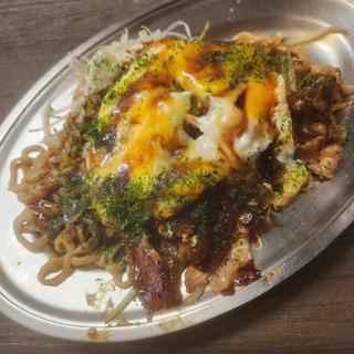 ソース焼きそば 肉増し(神保町やきそばみかさ 本店)