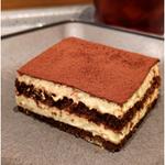 スペシャルコーヒーの自家製ティラミス(カフェ レクセル ＣＩＡＬ桜木町店)